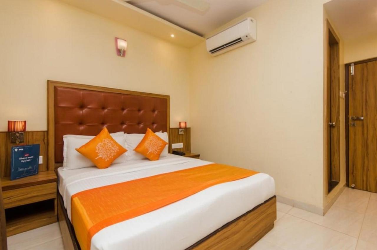 Aster Hotel Near Mumbai Airport エクステリア 写真