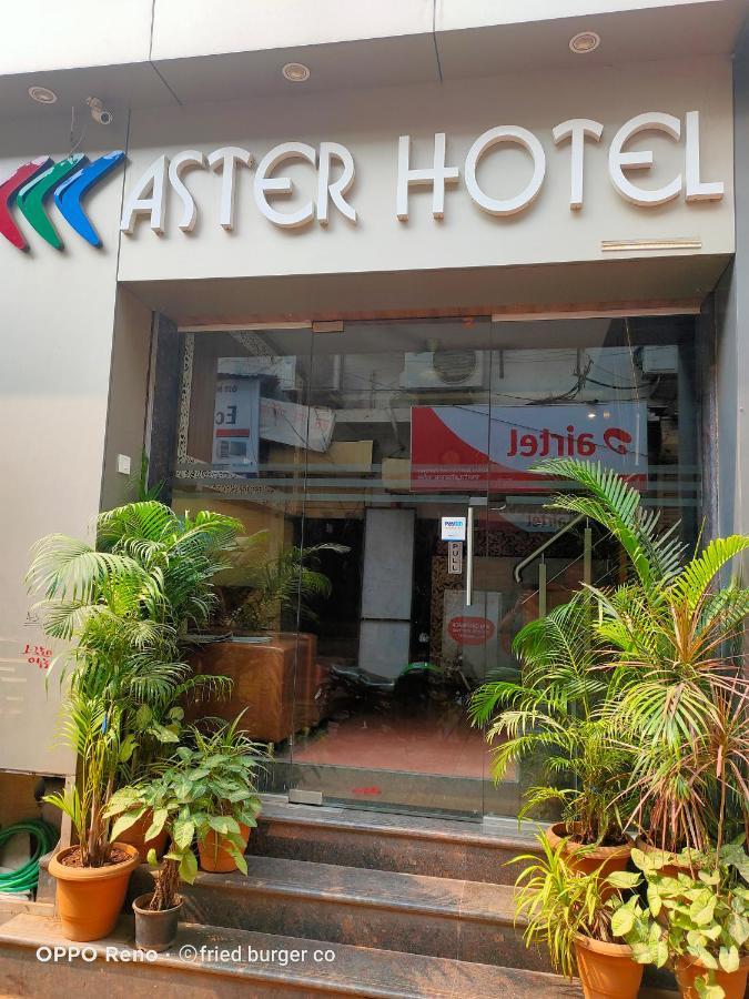 Aster Hotel Near Mumbai Airport エクステリア 写真